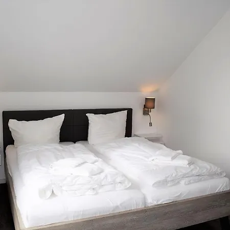 Haus Nr 23, Deichgraf * Schillig
